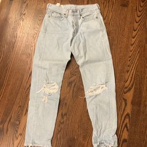 Levi mom jeans!